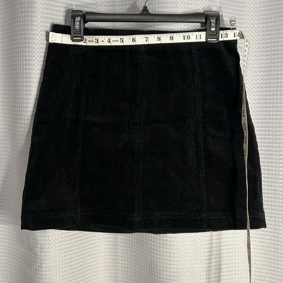 Wishlist Women’s Sz Small Black Corduroy Mini Skirt. - Picture 3 of 7
